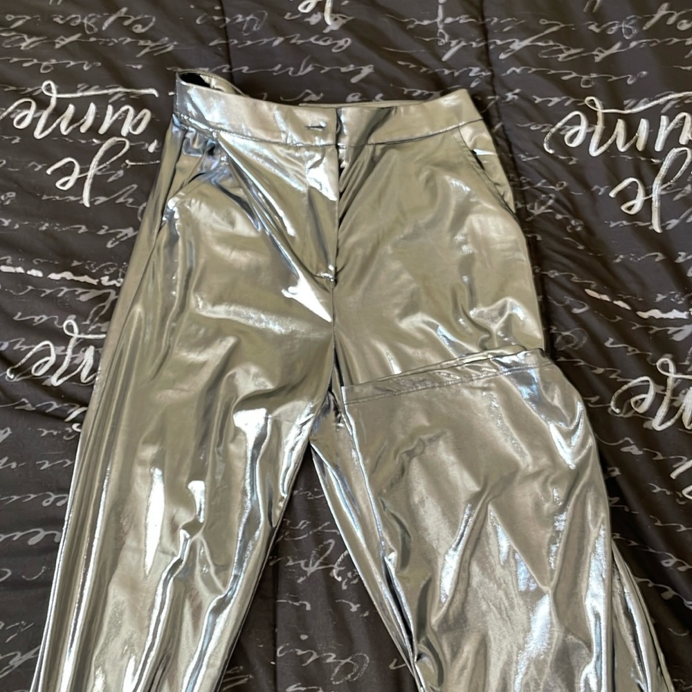 New pant color silver size S